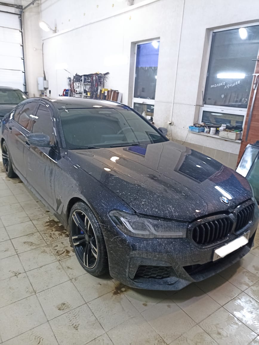 Замена ветрового стекла BMW 5, кузов G30