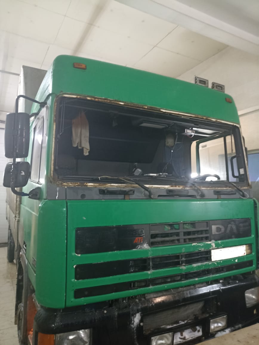 Замена ветрового стекла для DAF 95