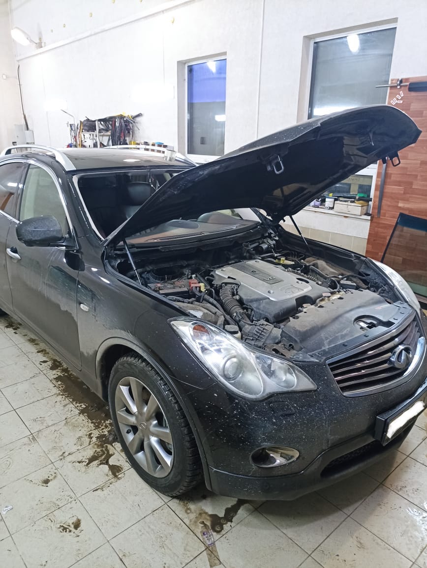 Замена ветрового стекла для Infiniti EX25