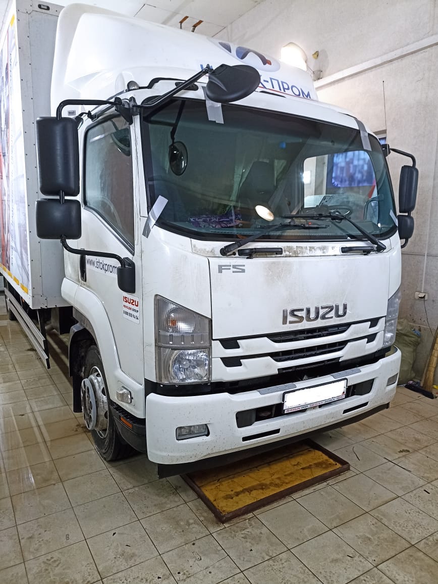 Замена ветрового стекла для ISUZU