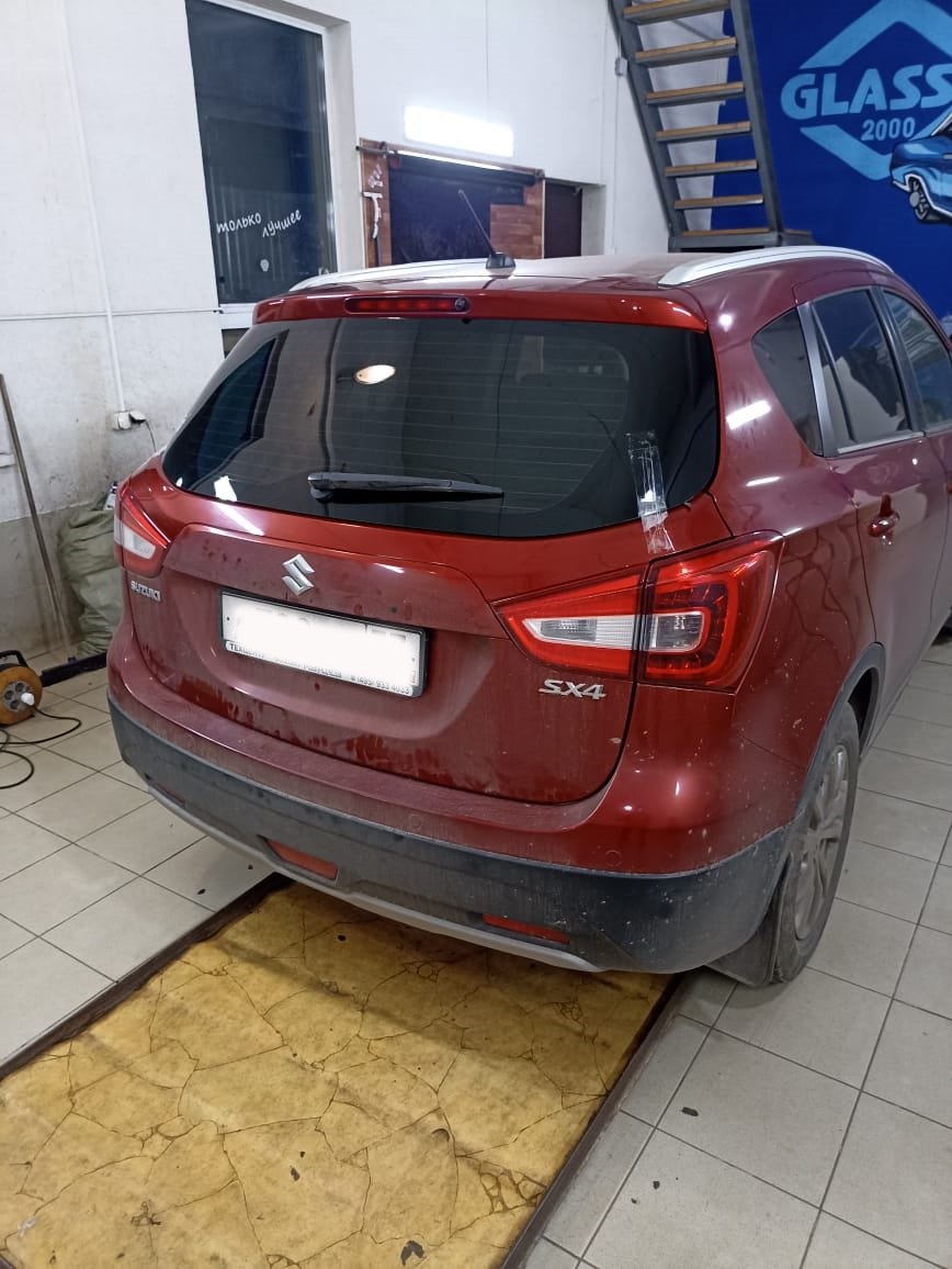 Замена стекла Suzuki