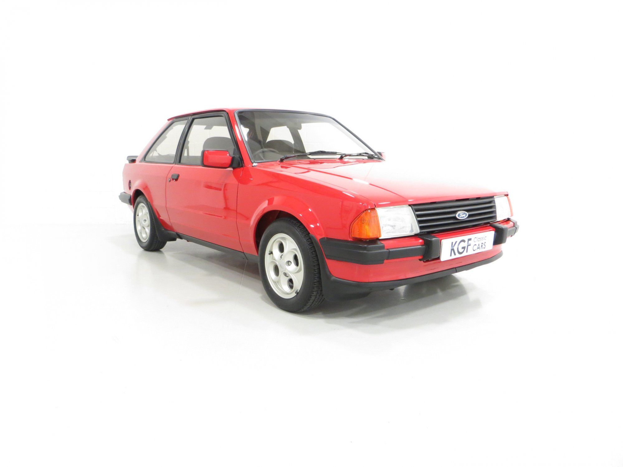 FORD ESCORT 5D HB, унив./ORION 4D [лев перед] 1980-1990 Боковое_ARMORPLATE_10960